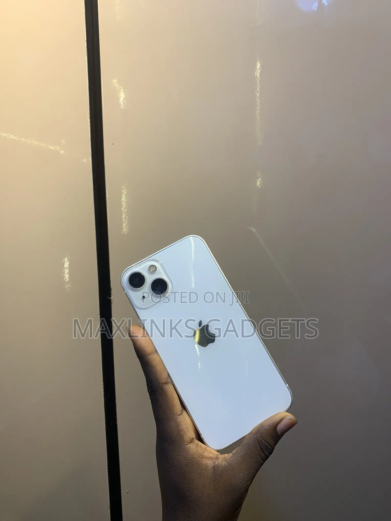 Apple iPhone 13 256 GB White