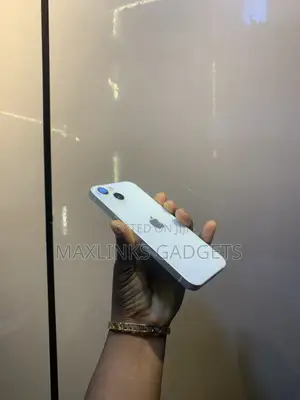 Apple iPhone 13 256 GB White