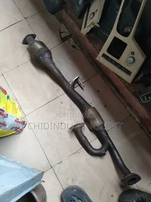 Toyota Camry 2010 Model Center Catalyst Converter – Working One