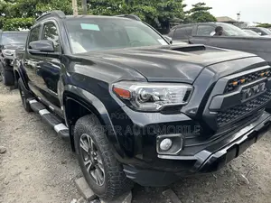 Toyota Tacoma 4dr Double Cab 2016 Black