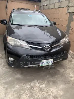 Toyota RAV4 XLE 4dr SUV (2.5L 4cyl 6A) 2014 Black