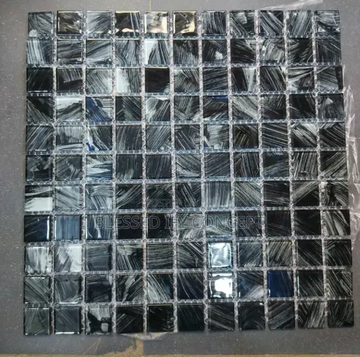 30x30 Glass Black Mosaic