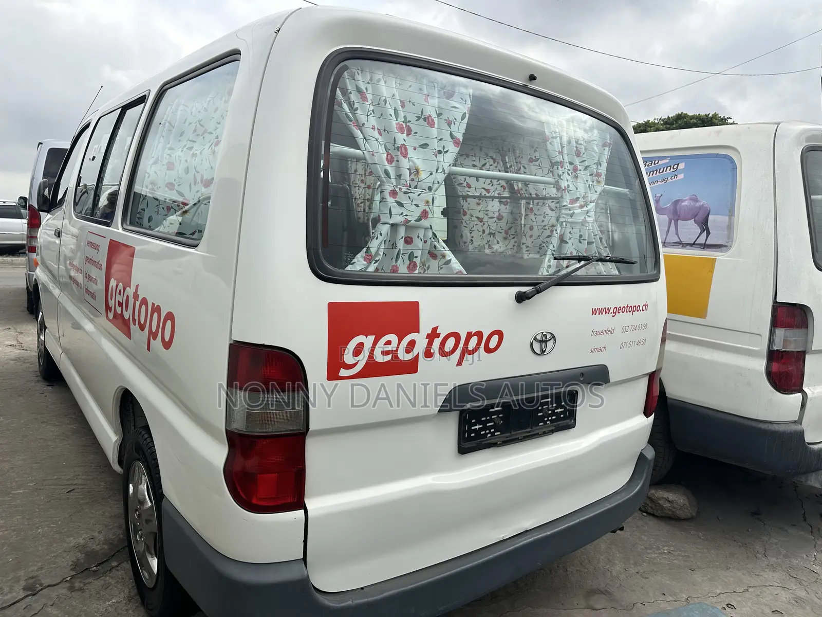 Toyota HiAce 2006 White