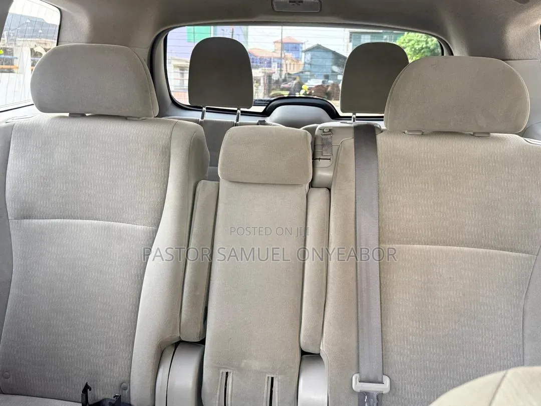 Toyota Highlander SE 2012 Silver