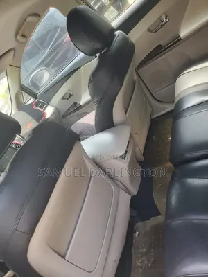 Toyota Venza AWD 2011 Silver