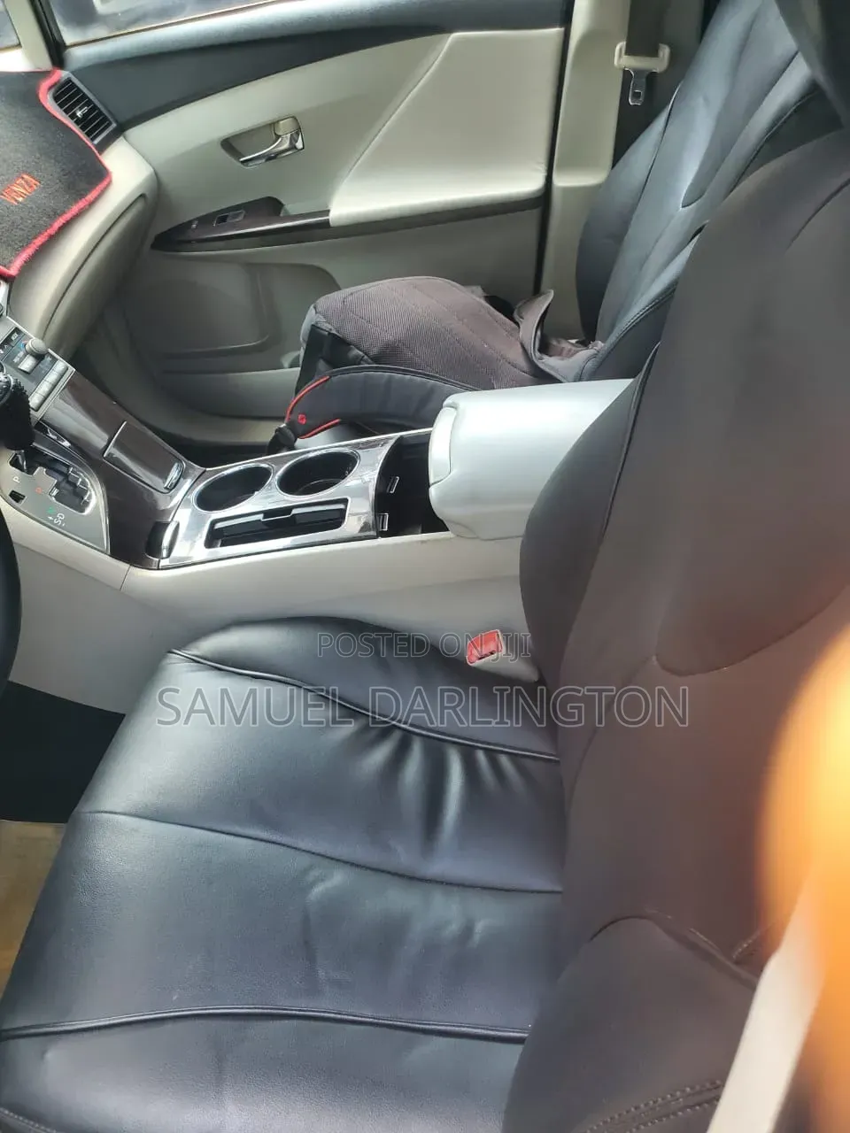 Toyota Venza AWD 2011 Silver