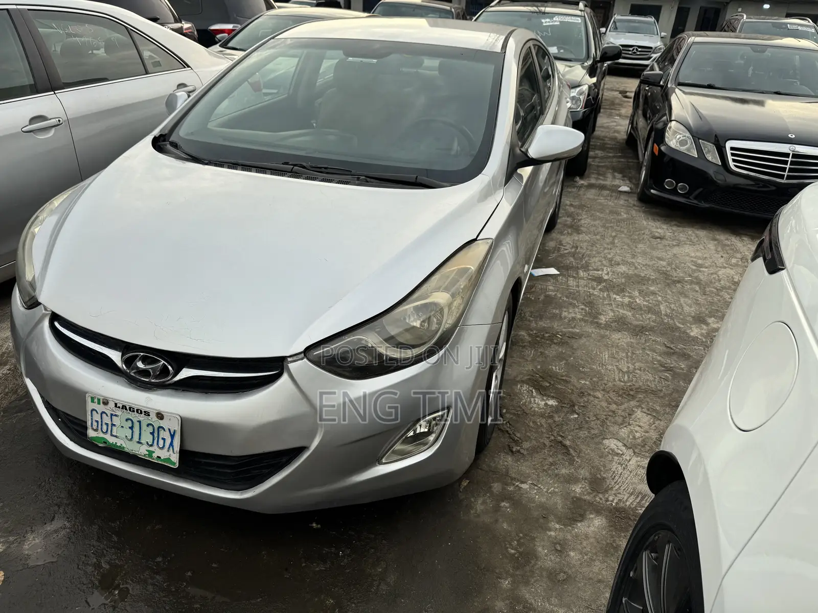 Hyundai Elantra 2012 Silver