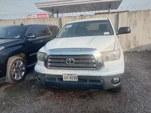 Toyota Tundra Regular Cab 4x4 2009 White