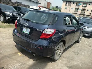 Toyota Matrix S Hatchback AWD (2.4L 4cyl 4A) 2010 Blue