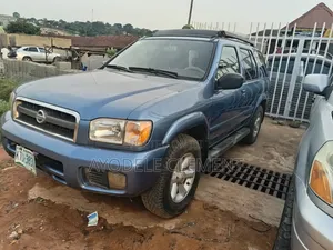 Nissan Pathfinder LE AWD SUV (3.5L 6cyl 4A) 2003 Blue