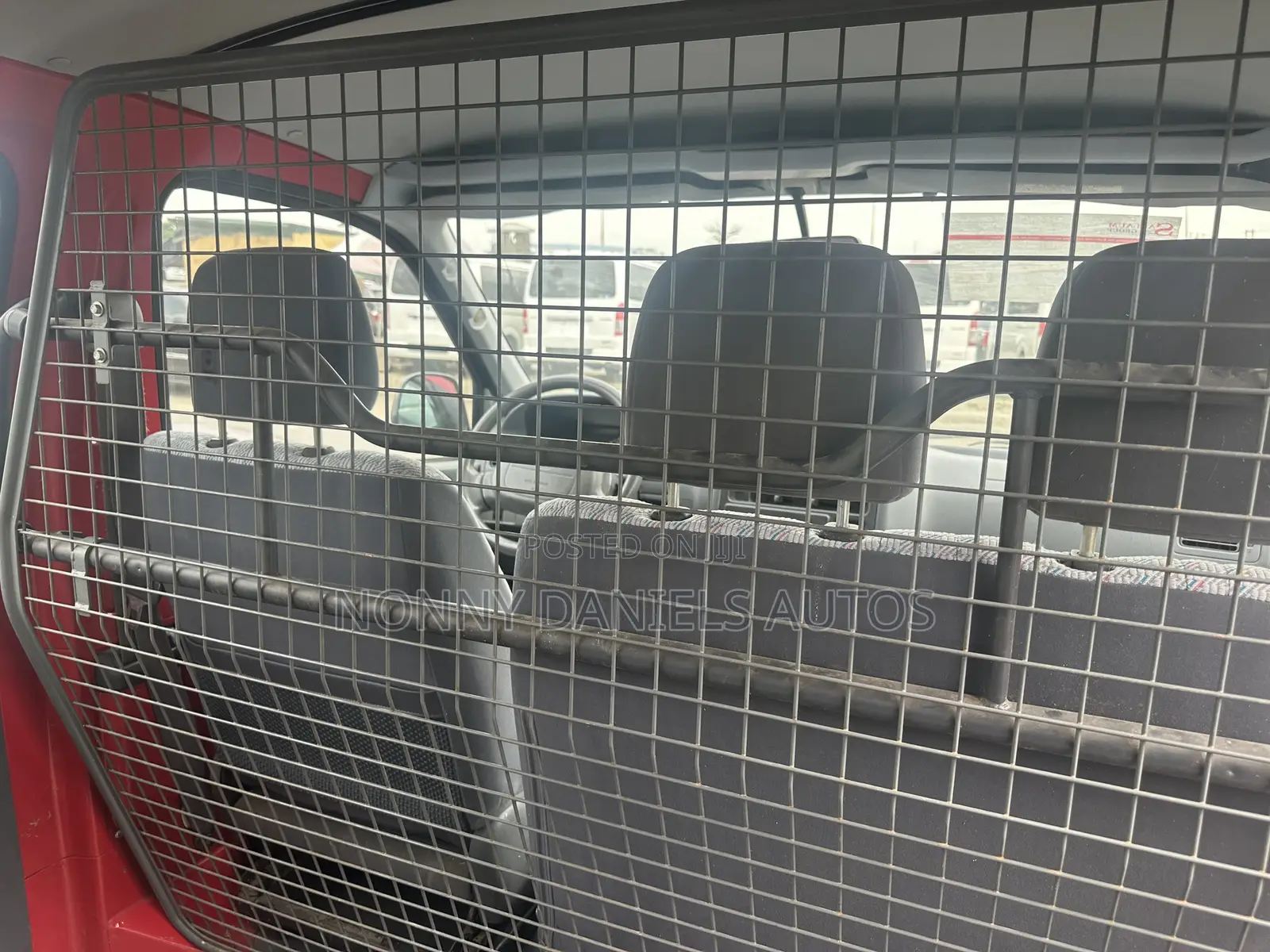 Toyota HiAce 2006 Red