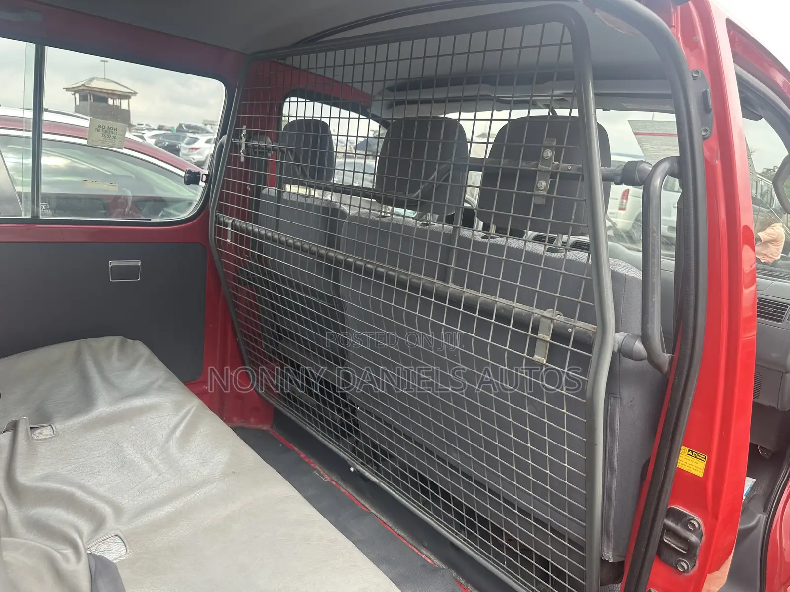 Toyota HiAce 2006 Red