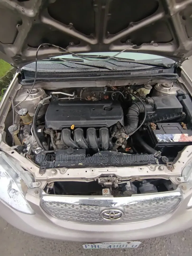 Toyota Corolla 2004 Silver