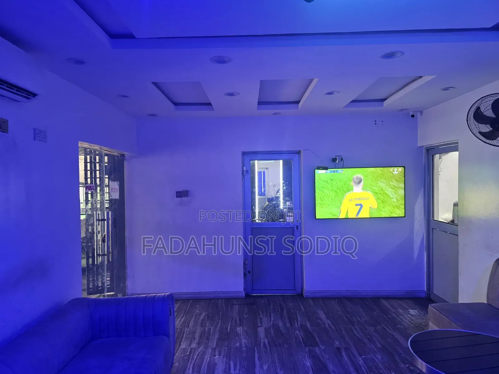 Functioning Salon and Lounge