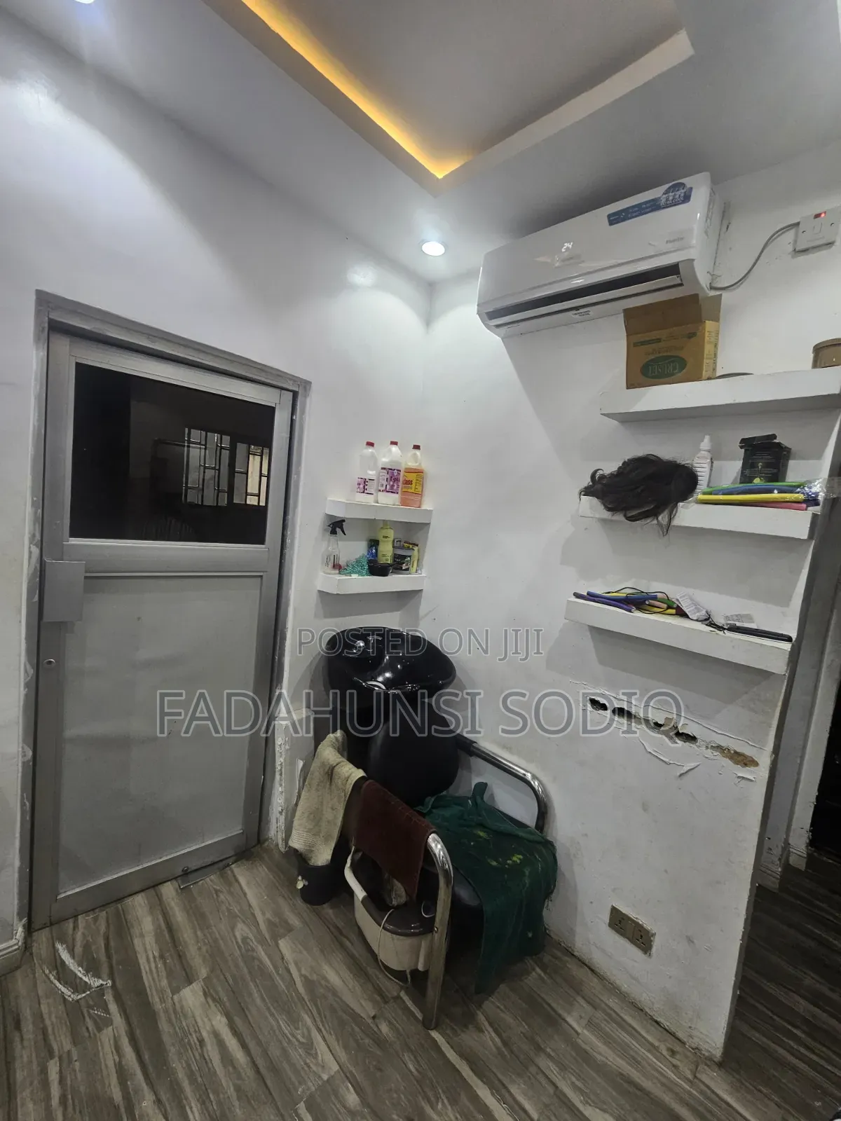 Functioning Salon and Lounge