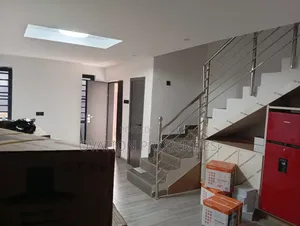 3bdrm Duplex in Maryland, Mobolaji Bank Anthony Way for sale