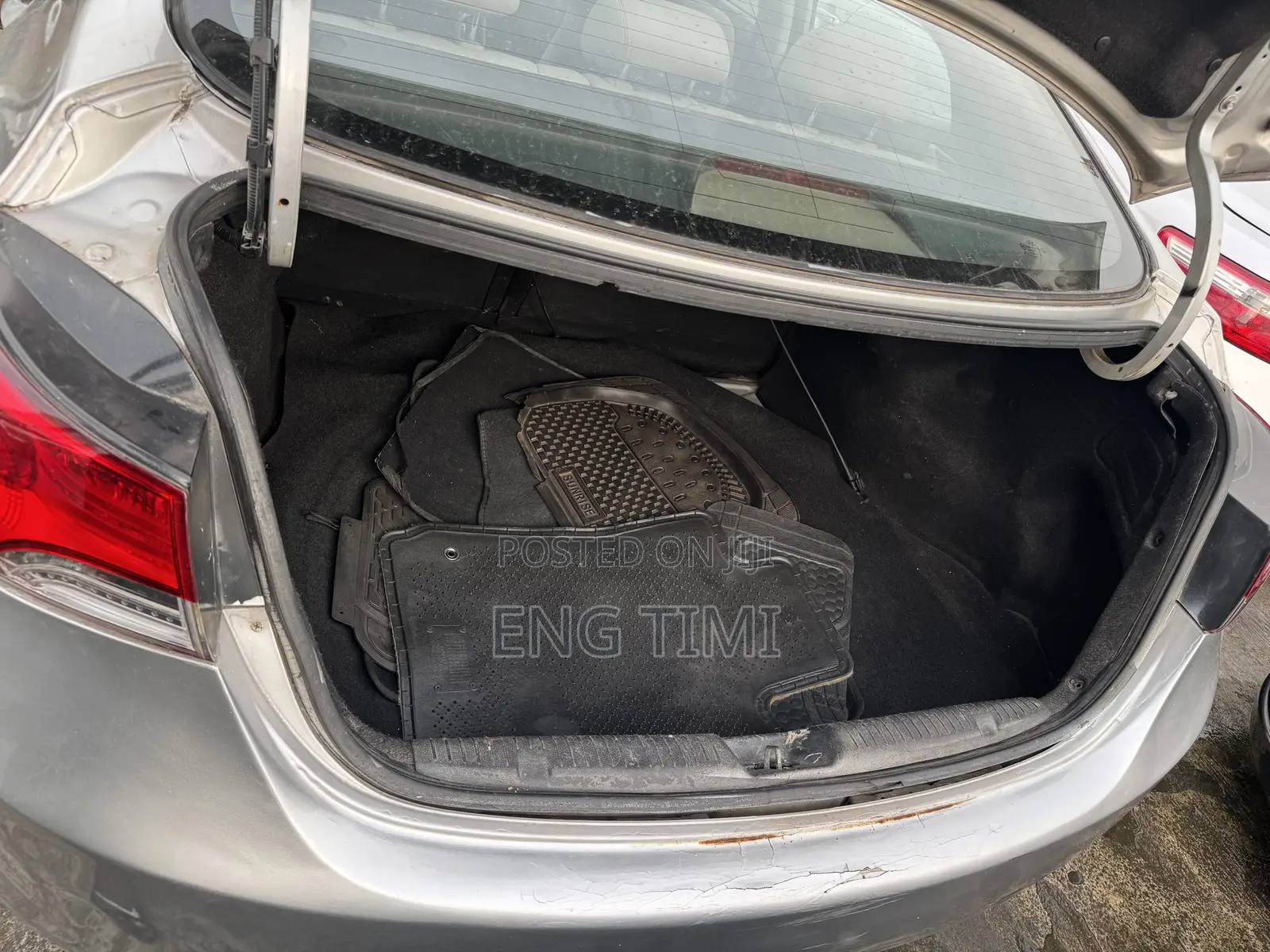 Hyundai Elantra 2012 Silver