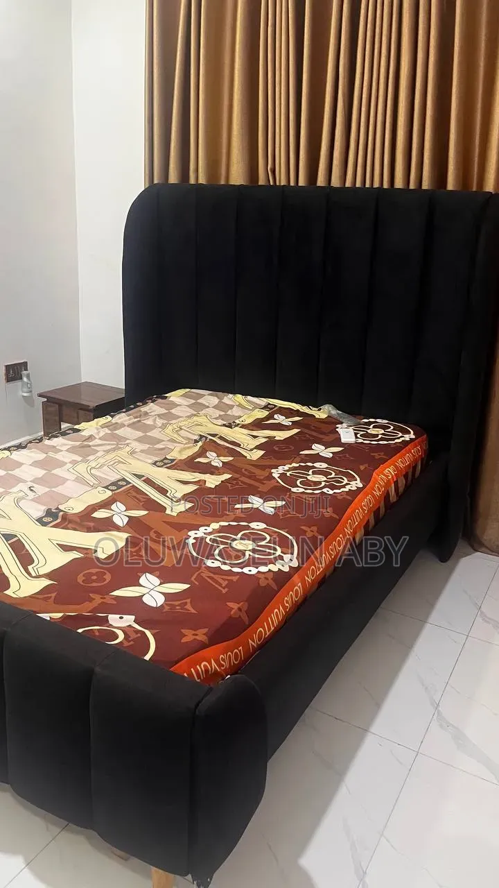 Bed Frame & Matress