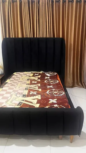 Bed Frame & Matress