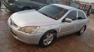 Honda Accord 2004 Silver