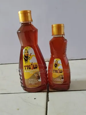 Pure Unadulterated Original HONEY Comes in 500ml and 250ml Bottles