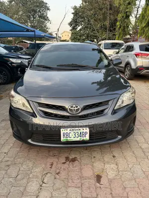 Toyota Corolla LE 4dr Sedan (1.8L 4cyl 4A) 2012 Gray