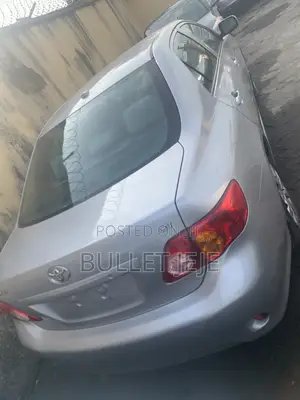 Toyota Corolla 1.8 Exclusive Automatic 2009 Silver