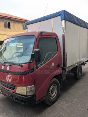 Toyota Dyna 150 (Container Body) 2RZ Petrol Engine