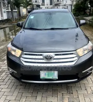 Toyota Highlander Limited 2012 Gray