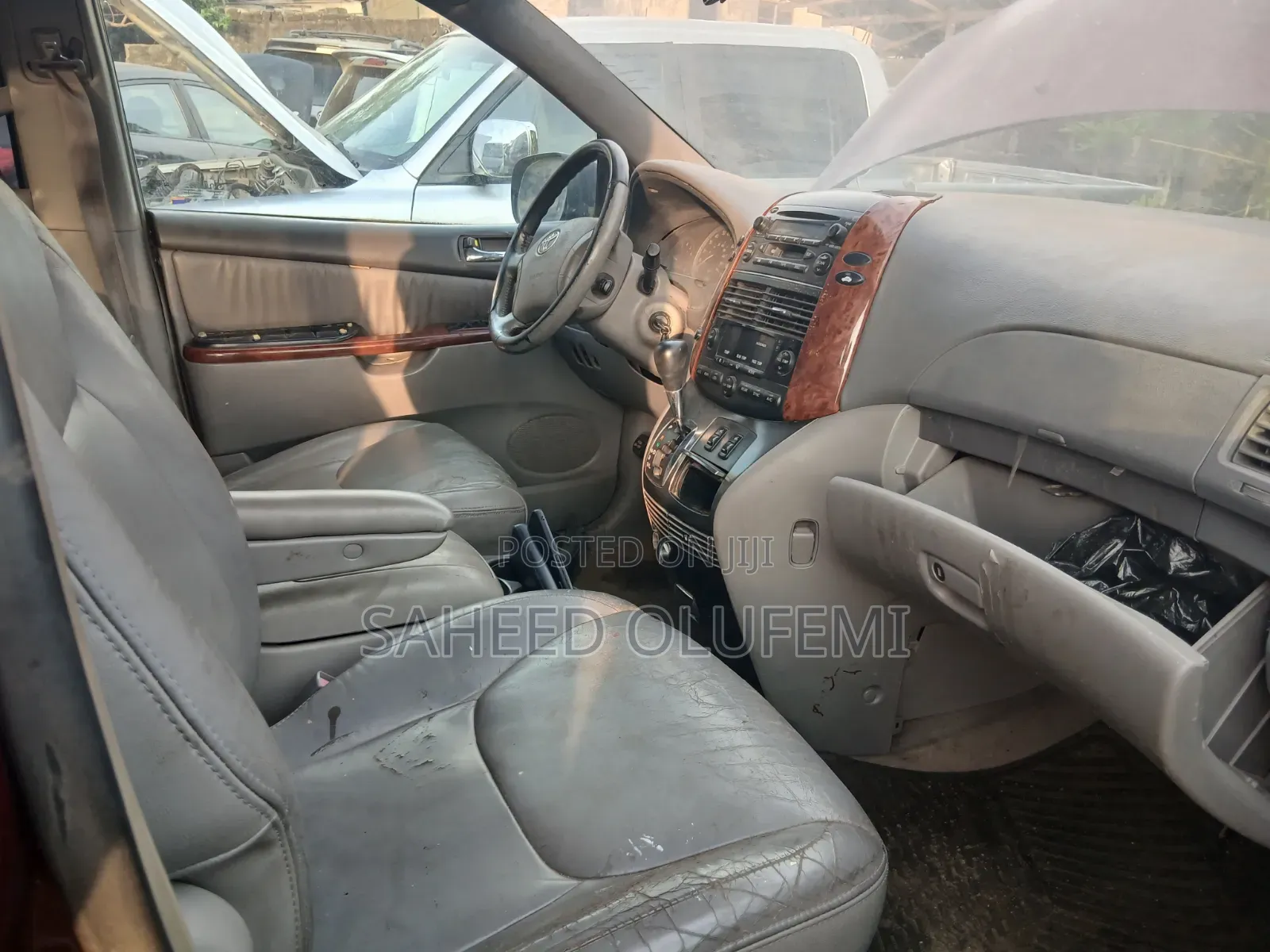 Toyota Sienna 2005 Maroon