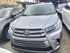 Toyota Highlander Limited 4x4 V6 (3.5L 6cyl 8A) 2017 Silver