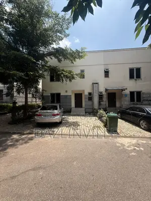 4bdrm Duplex in Brains And Hammers, Life Camp for sale