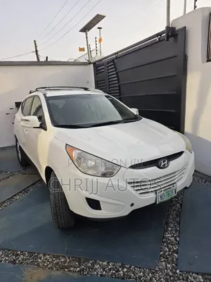 Hyundai Tucson GL FWD 2012 White