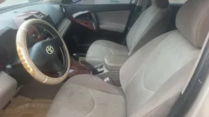 Toyota RAV4 Limited V6 2007 Gold