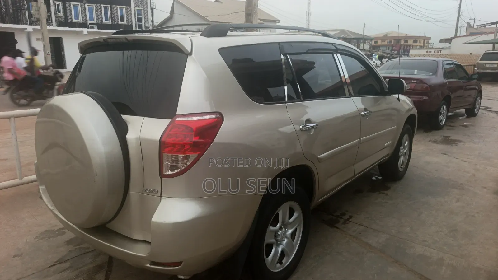 Toyota RAV4 Limited V6 2007 Gold