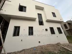 4bdrm Duplex in Guzape District for sale