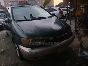 Toyota Sienna LE 2002 Gray