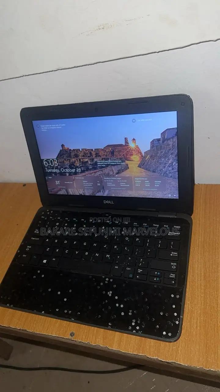 Laptop Dell Latitude 3190 4GB Intel Celeron SSD 128GB