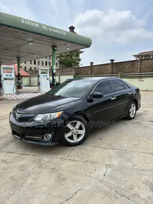 Toyota Camry SE Sport 4dr Sedan (2.5L 4cyl 6A) 2014 Black