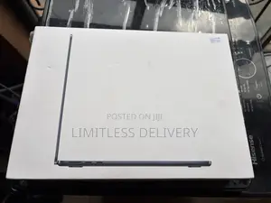 New Laptop Apple MacBook Air 2025 M4 16GB Apple M4 SSD 256GB