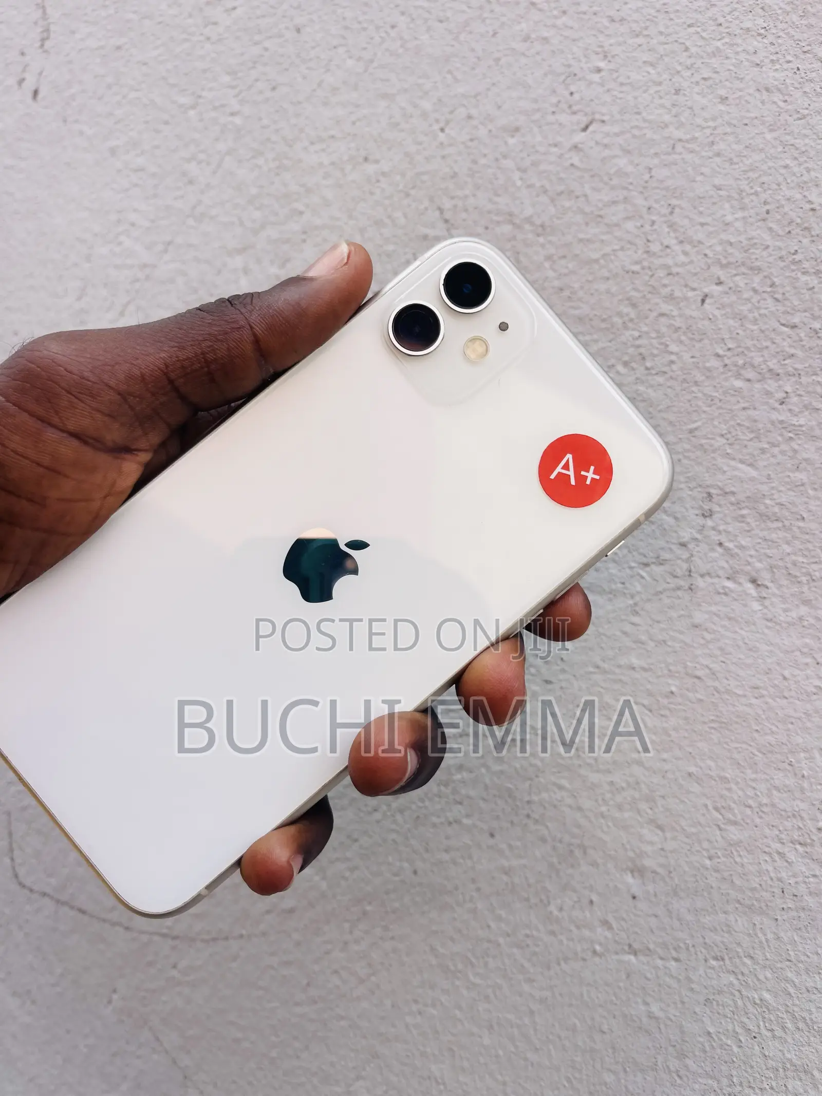 New Apple iPhone 11 64 GB White