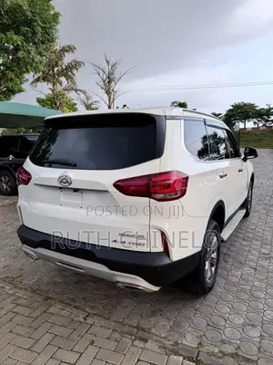 Maxus D90 2019 White