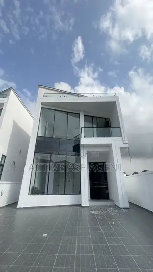 5bdrm Duplex in Chevron for sale