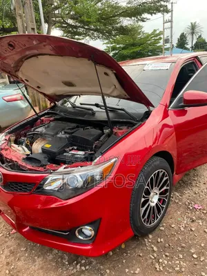 Toyota Camry 2014 Red