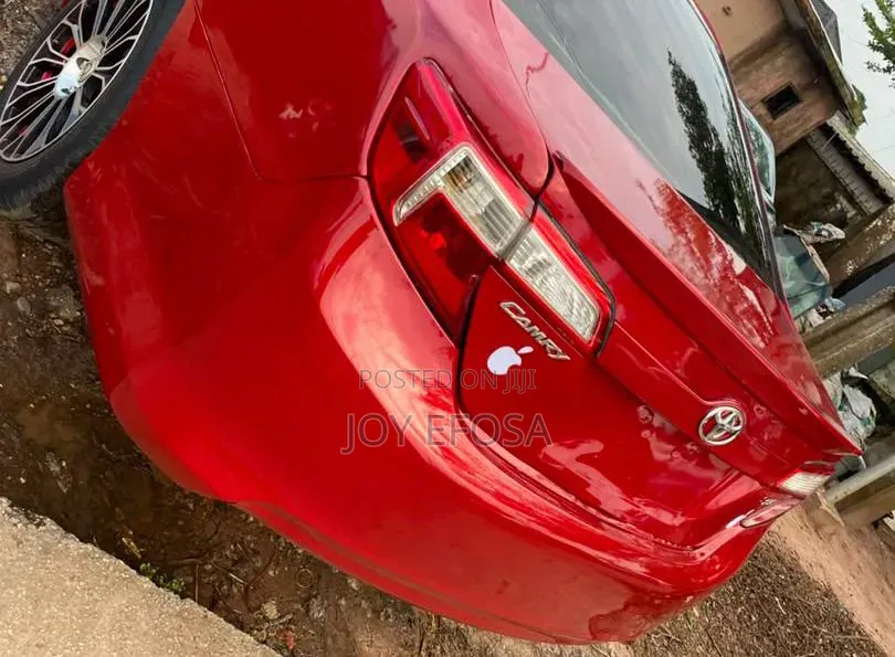 Toyota Camry 2012 Red
