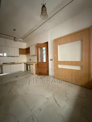5bdrm Duplex in Ikate for rent