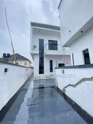 4bdrm Duplex in Sangotedo for sale