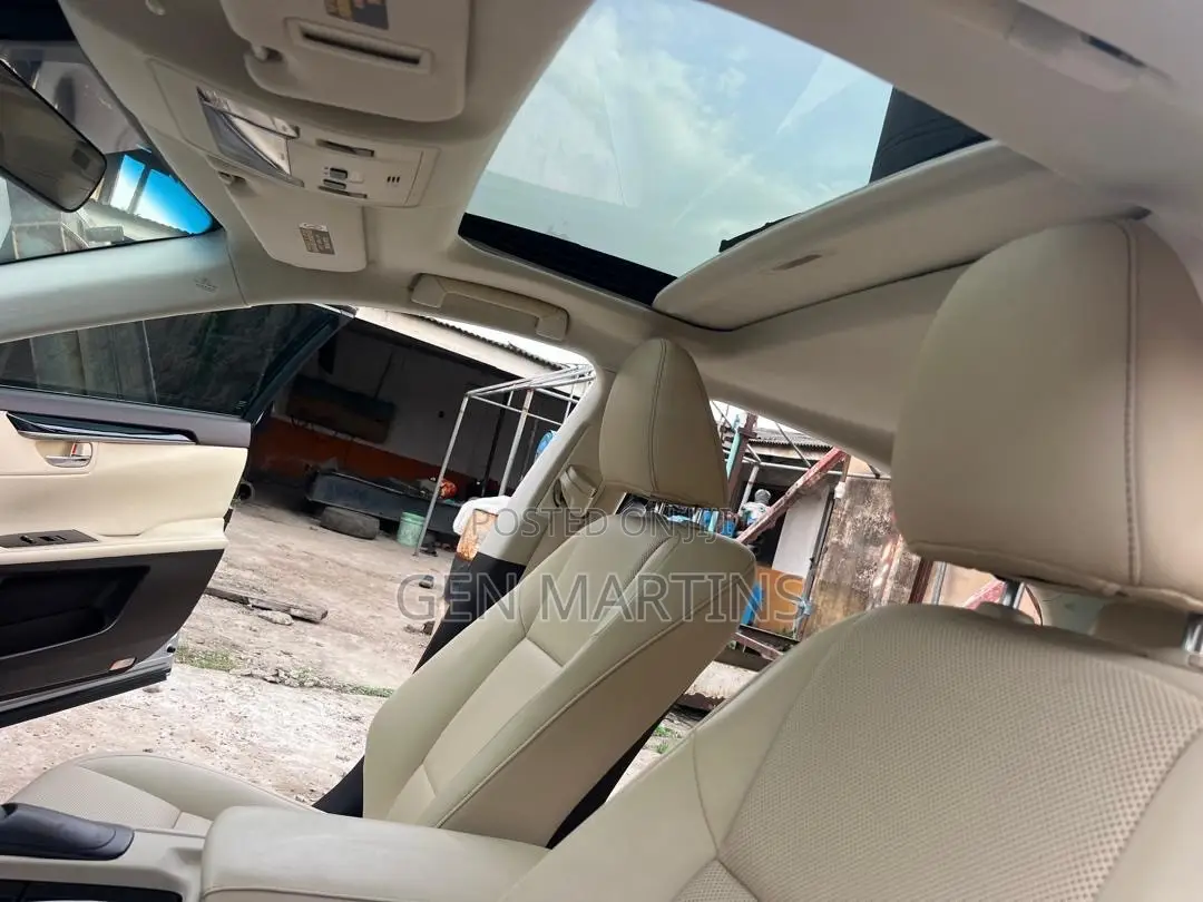 Lexus ES 2016 Silver