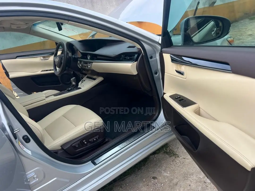 Lexus ES 2016 Silver