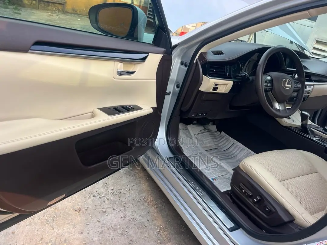 Lexus ES 2016 Silver